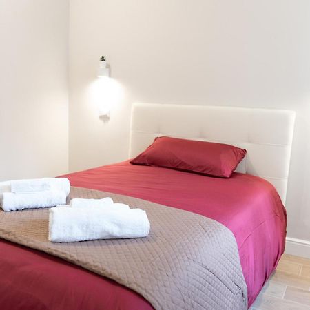 Casa Luna Nel Cuore Di Cagliari A 10 Minuti In Macchina Dalle Spiagge Piu Belle Εξωτερικό φωτογραφία