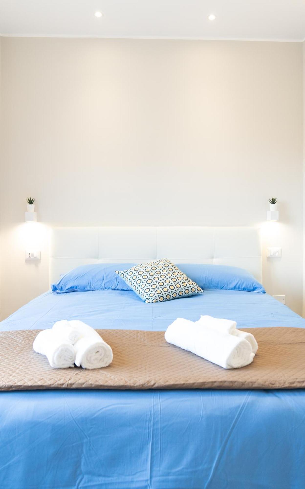 Casa Luna Nel Cuore Di Cagliari A 10 Minuti In Macchina Dalle Spiagge Piu Belle Εξωτερικό φωτογραφία
